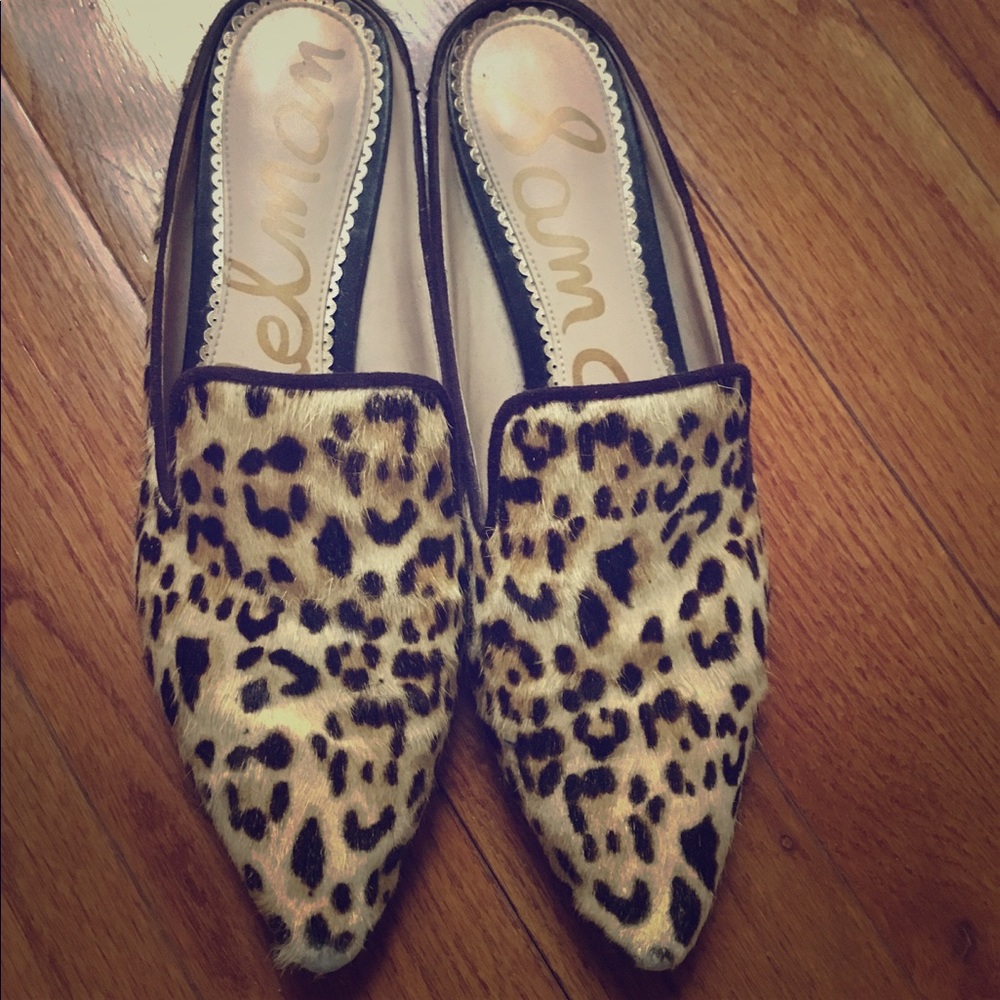 Leopard pony hair mules